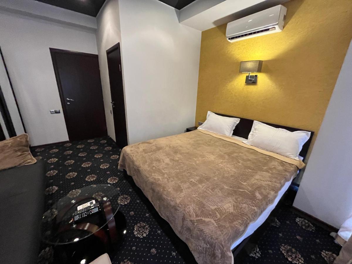 Hotel New Royal Tbilisi Exterior foto